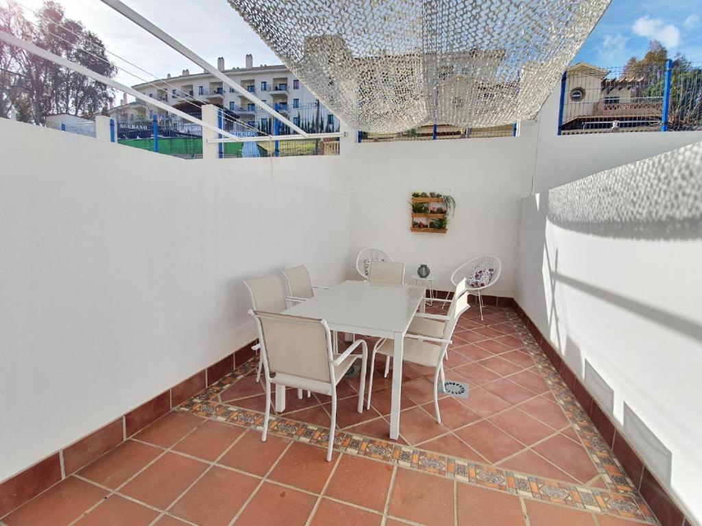 Apartamento con parking con piscina junto a la playa Benalmádena Esterno foto